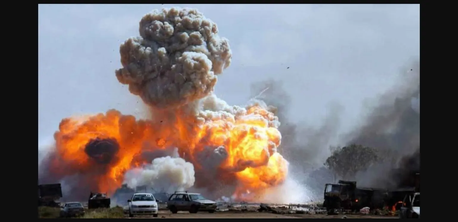 VN Ren'Py Abandoned Living in a Bunker [v1.0] [Gonzo] | Free Adult Games